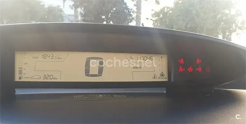 Usado Citroën C4 92 CV (67 kW) 2008 Granate Berlina