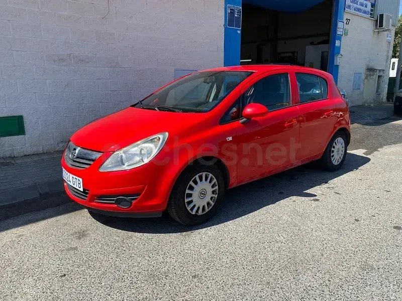 Usado Opel Corsa Cosmo 85 CV (62 kW) 2010 Rojo Utilitario