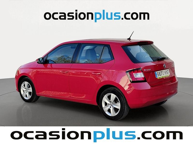 Usado Skoda Fabia 95 CV (69 kW) 2018 Rojo