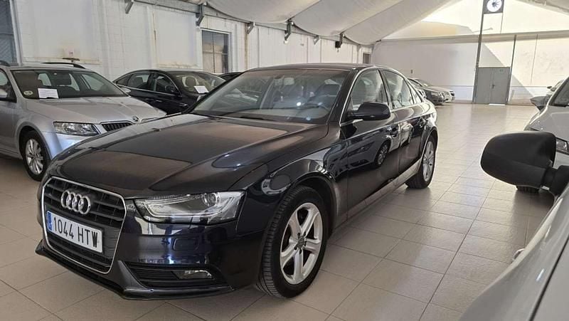 Usado Audi A4 Advanced 150 CV (110 kW) 2013 Azul Berlina