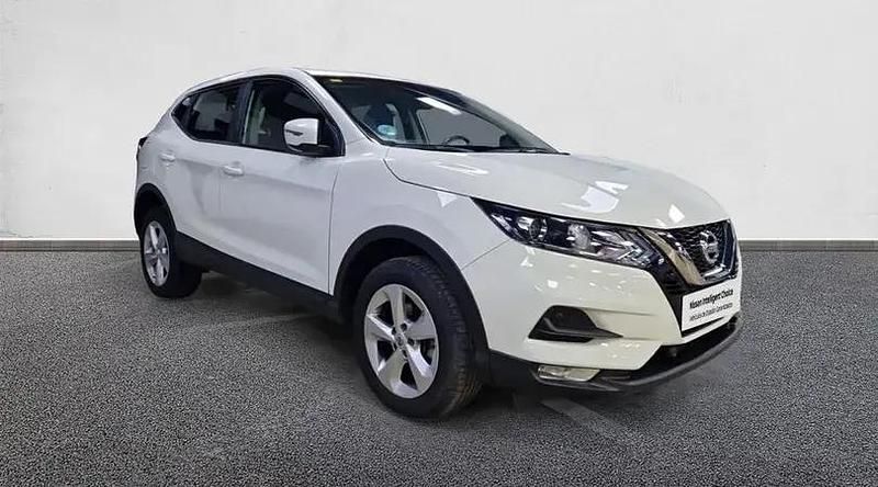 Usado Nissan Qashqai Acenta 116 CV (85 kW) 2020 Lunar white (perlada) SUV