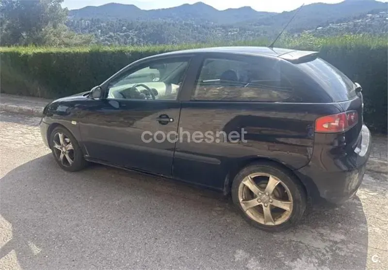Usado Seat Ibiza 80 CV (58 kW) 2007 Negro Utilitario