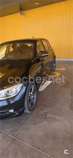 Usado BMW 118 Sport Line 136 CV (100 kW) 2016 Negro Utilitario