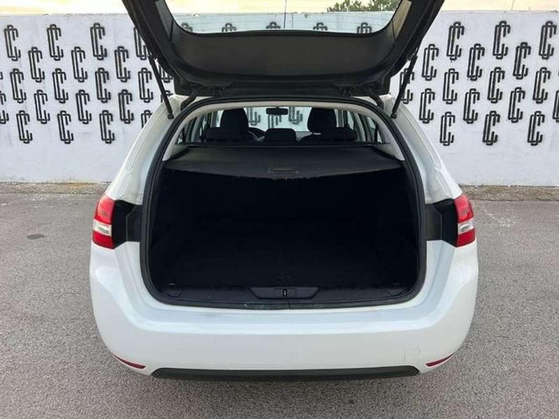 Usado Peugeot 308 SW Access 99 CV (72 kW) 2018 Blanco Familiar