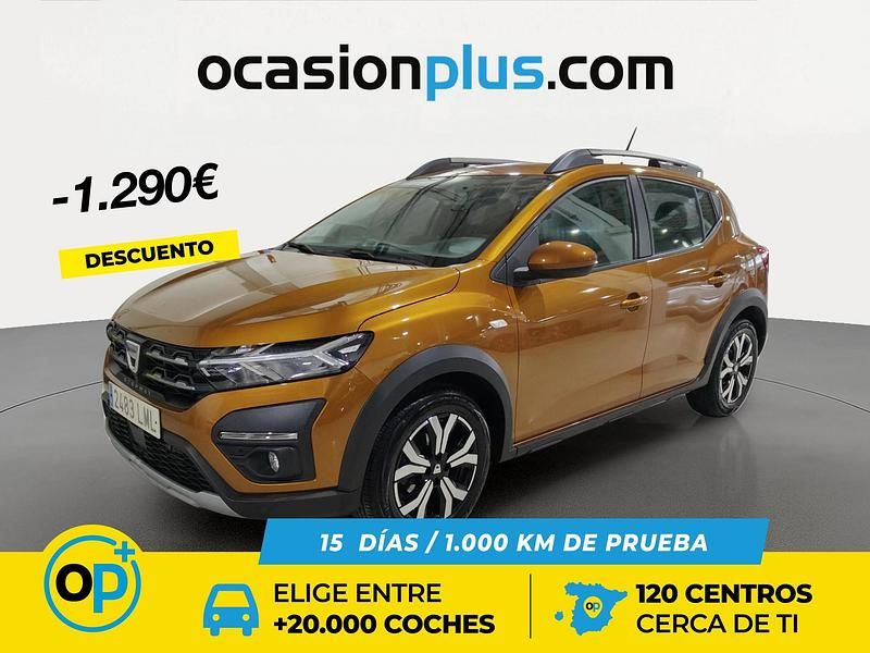Usado Dacia Sandero Comfort 101 CV (74 kW) 2021 Naranja