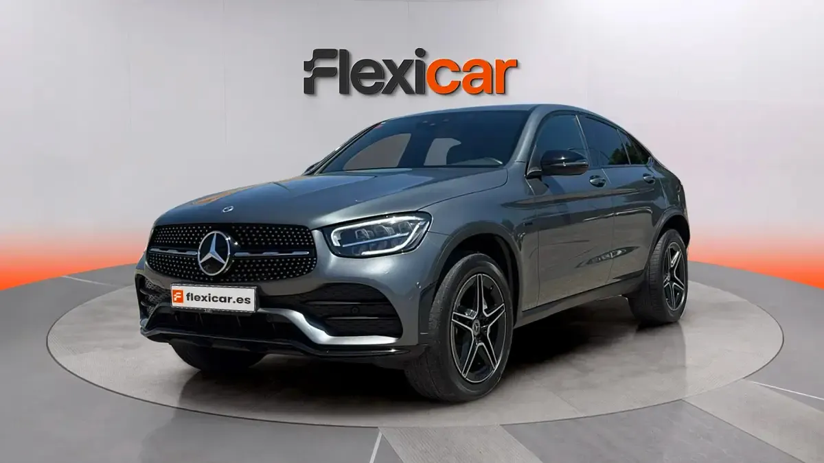 Usado Mercedes GLC300e 320 CV (235 kW) 2022 Gris SUV