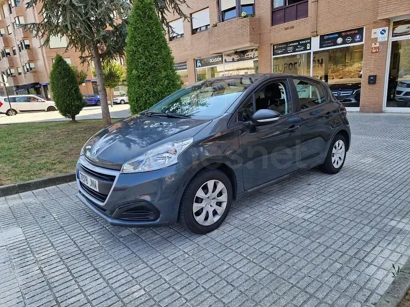 Usado Peugeot 208 Access 82 CV (60 kW) 2016 Gris / plata Utilitario
