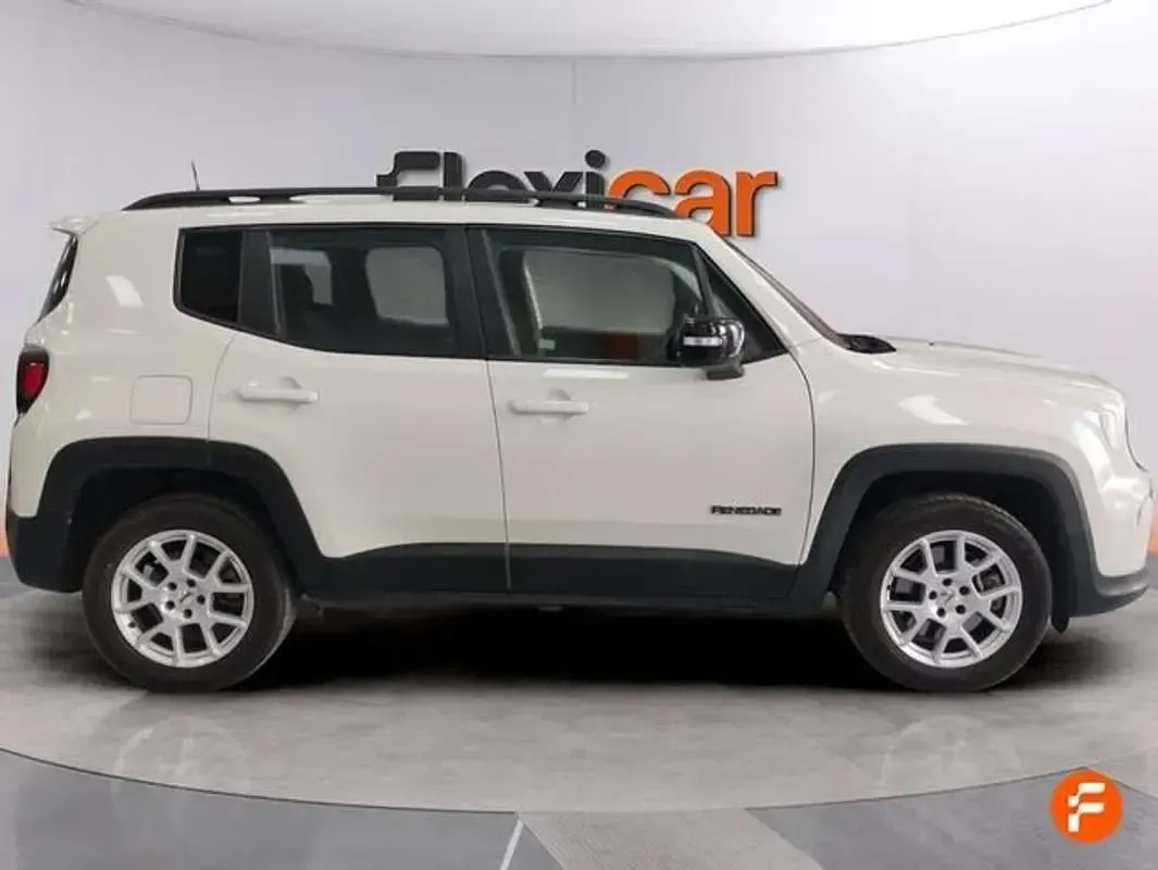 Usado Jeep Renegade Longitude 131 CV (96 kW) 2023 Blanco SUV