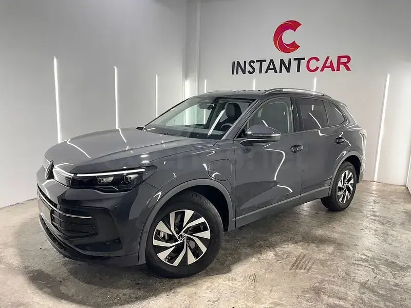 Begagnad VW Tiguan Life 204 HK (150 kW) 2025 Grå SUV
