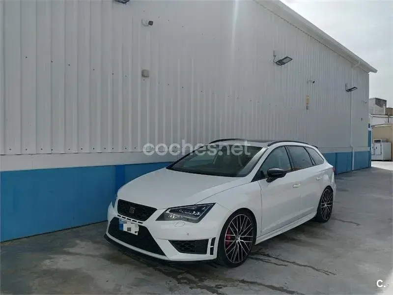 Usado Seat Leon ST CUPRA 290 CV (213 kW) 2016 Blanco Familiar