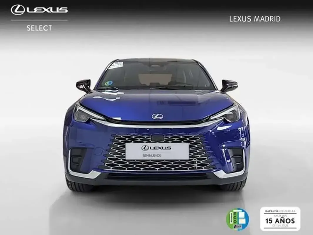 Usado Lexus LBX 136 CV (100 kW) 2025 Azul SUV