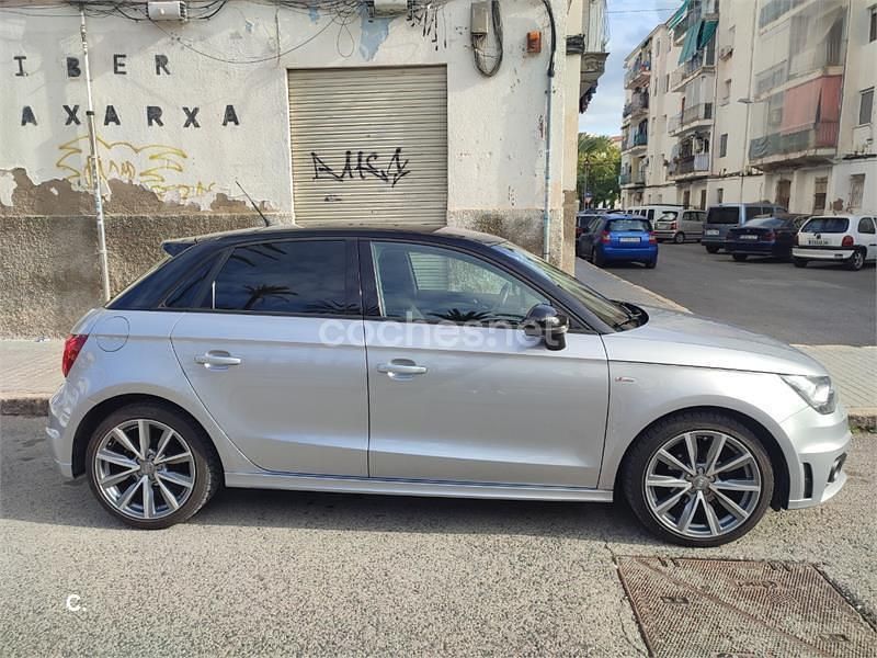 Gris / plata Usado 2014 Audi A1 Sportback Attraction Utilitario | 11.800 € (Precio justo) - Imagen 1/4