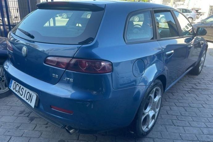 Usado Alfa Romeo 159 260 CV (191 kW) 2006 Azul Familiar