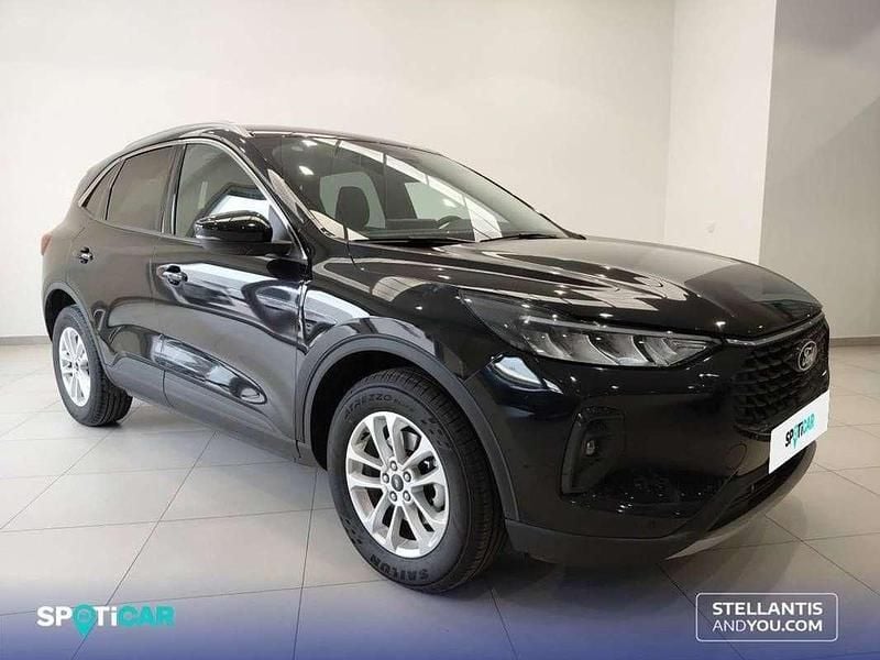 Usado Ford Kuga Titanium 150 CV (110 kW) 2025 Negro SUV