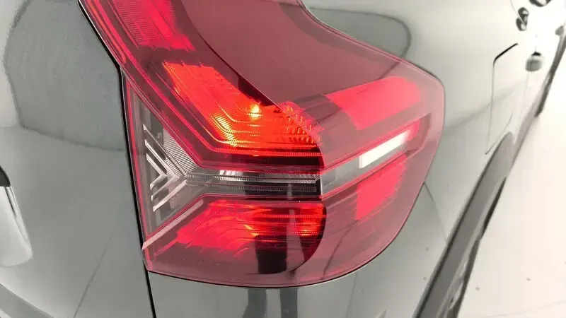 Usado Dacia Jogger Extreme 91 CV (66 kW) 2025 Verde Monovolumen