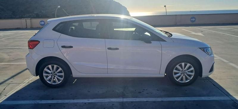 Usado Seat Ibiza Reference 80 CV (58 kW) 2019 Blanco Utilitario