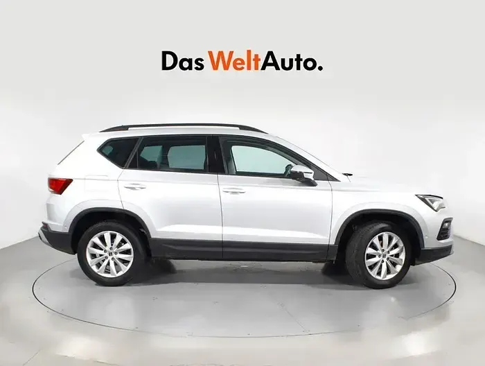 Usado Seat Ateca Style 150 CV (110 kW) 2025 Gris plata SUV