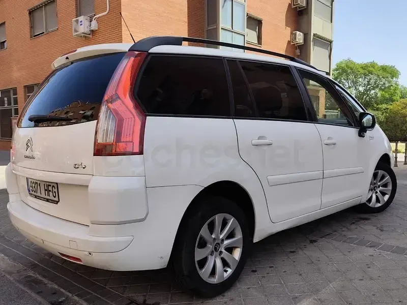 Usado Citroën Grand C4 Picasso 112 CV (82 kW) 2011 Blanco Monovolumen