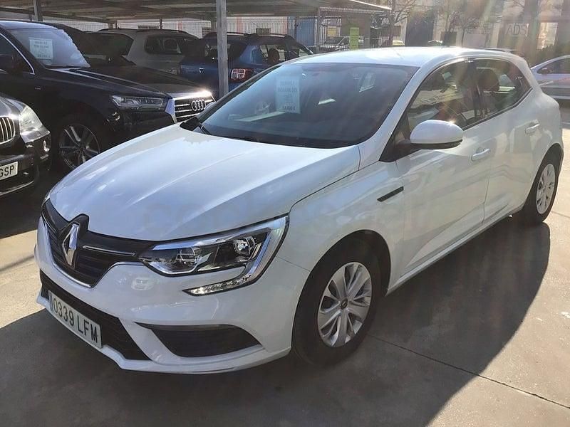 Usado Renault Mégane IV Life 95 CV (69 kW) 2020 Blanco Berlina