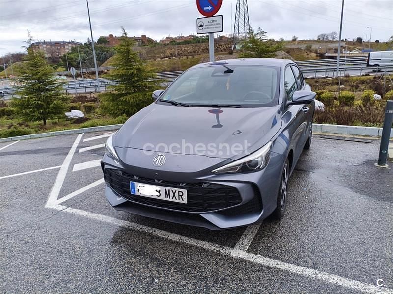 Usado MG MG3 Luxury 195 CV (143 kW) 2025 Gris / plata Utilitario