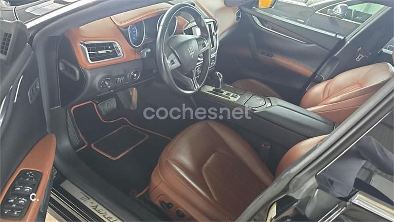 Usado Maserati Ghibli 410 CV (301 kW) 2014 Negro Berlina