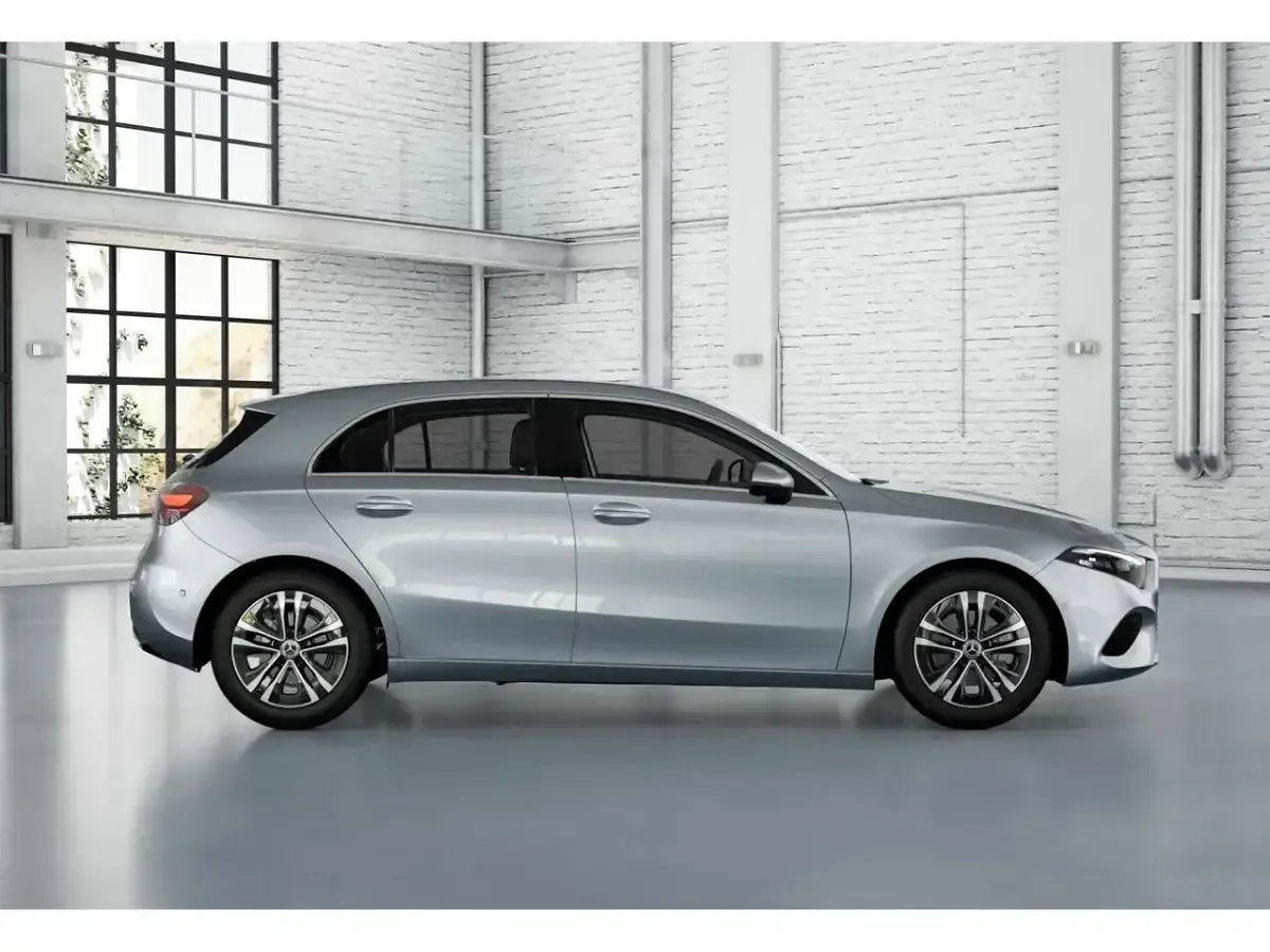 Nuevo Mercedes A200 149 CV (109 kW) 2025 Gris