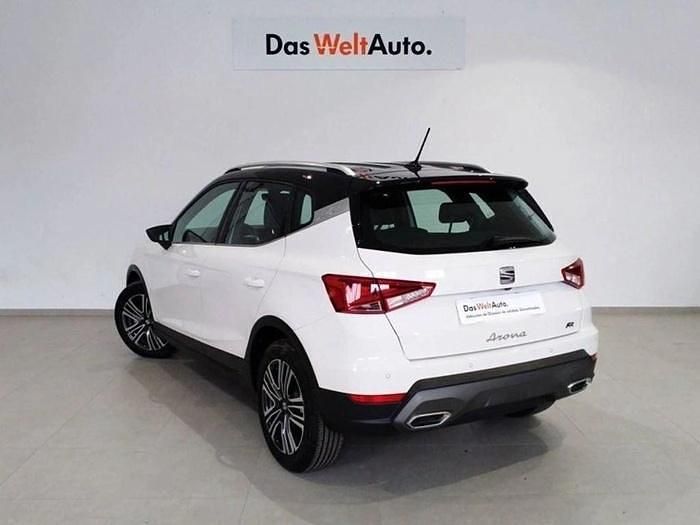 Usado Seat Arona FR 115 CV (84 kW) 2025 Blanco SUV