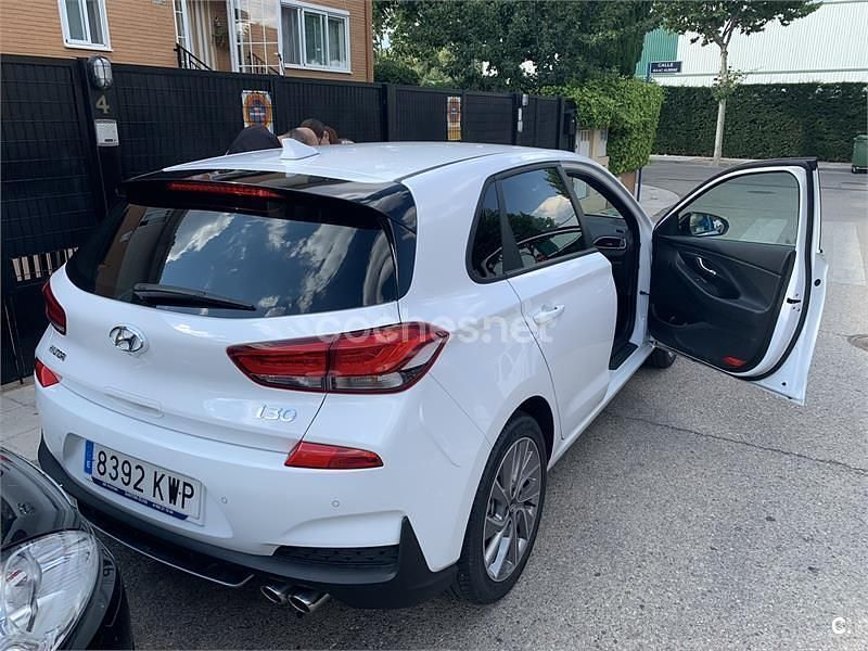Usado Hyundai i30 N Line 120 CV (88 kW) 2019 Blanco Berlina