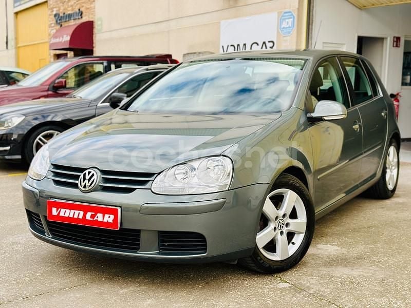 Gris / plata Usado 2007 VW Golf V Sportline Berlina | 5990 € (Precio justo) - Imagen 1/4