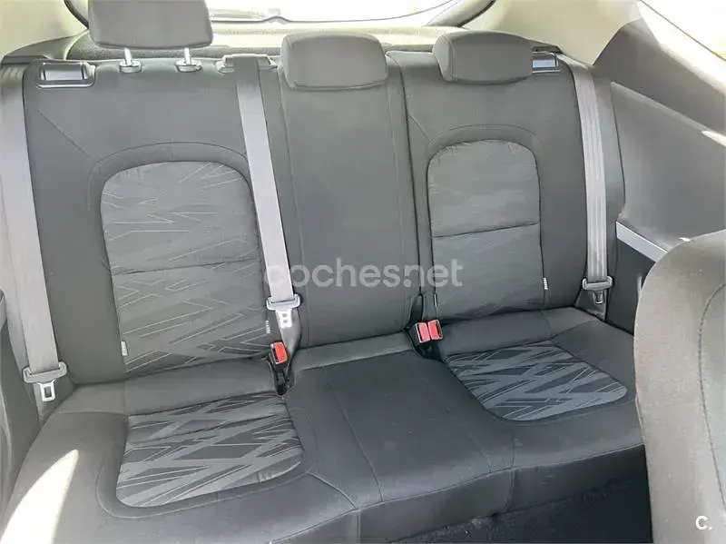Usado Kia Ceed GT 110 HP (80 kW) 2015 Branco Sedan