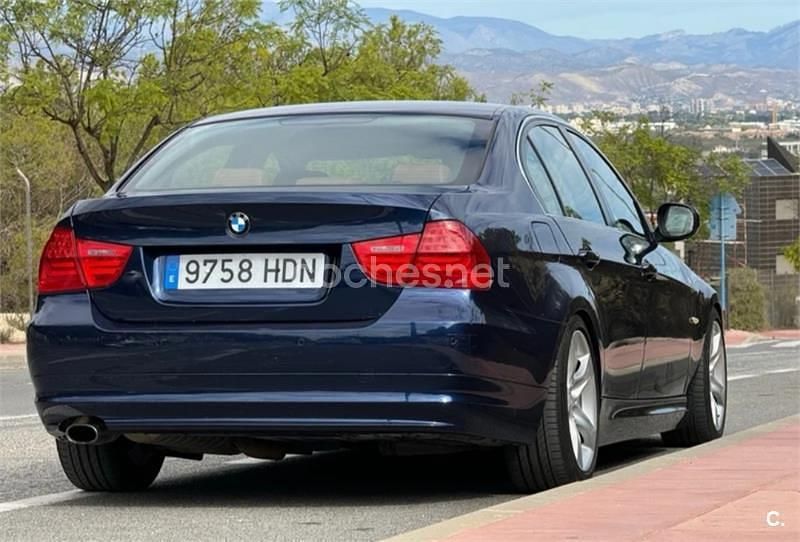 Azul Usado 2011 BMW 318 Berlina | 6999 € (Precio justo) - Imagen 1/4