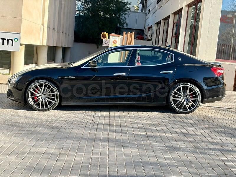 Usado Maserati Ghibli 410 CV (301 kW) 2018 Negro Berlina