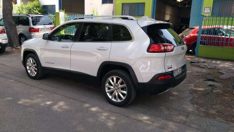 Usado Jeep Cherokee Limited 140 CV (102 kW) 2015 Blanco SUV