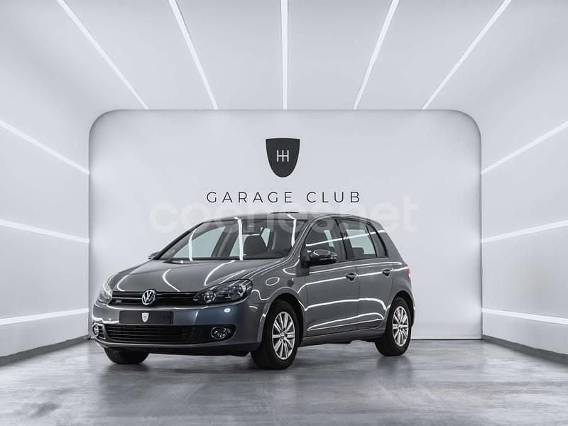 Gris / plata Usado 2012 VW Golf VII Advance Berlina | 8499 € (Buen precio) - Imagen 1/4