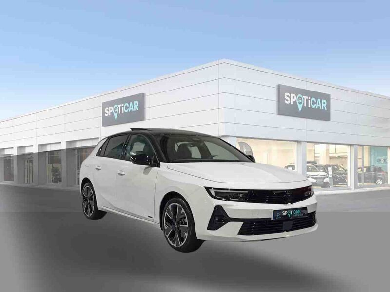 Usado Opel Astra 114 kW (156 CV) 2023 Blanco Berlina