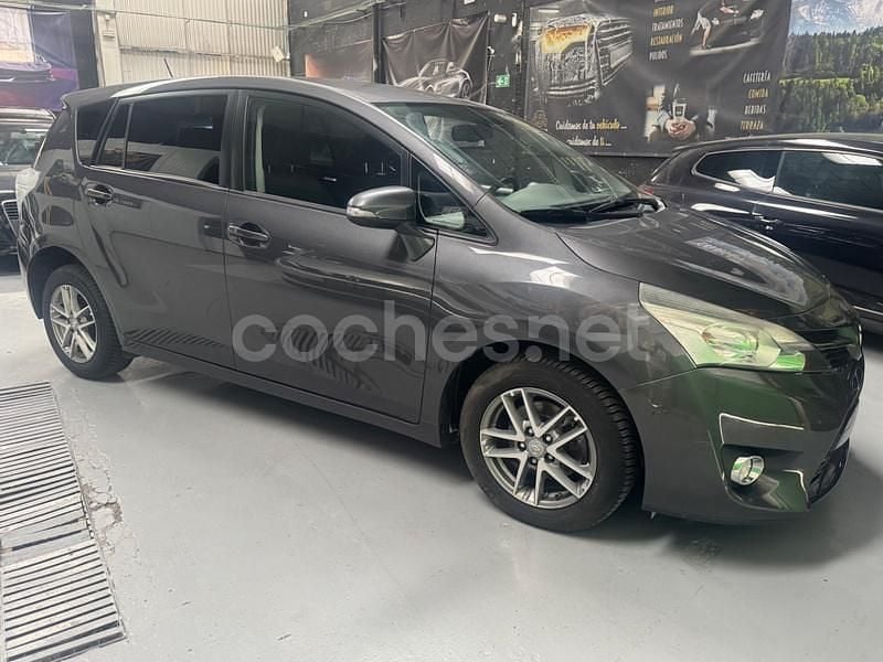 Gris / plata Usado 2016 Toyota Verso Advance Monovolumen | 8900 € (Super precio) - Imagen 1/4
