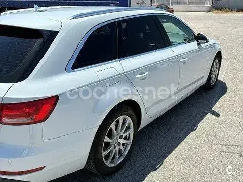 Usado Audi A4 Advanced 150 CV (110 kW) 2016 Blanco Familiar