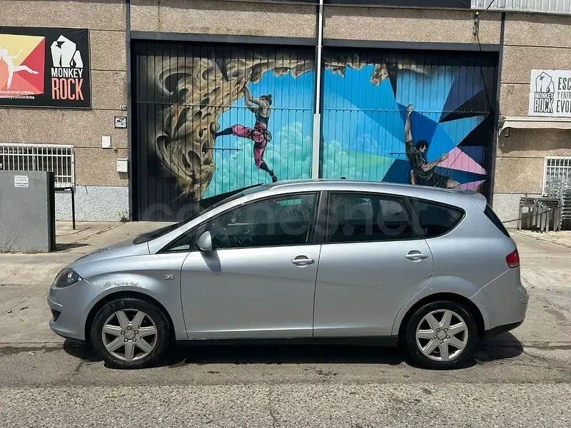 Usado Seat Altea XL Reference 102 CV (75 kW) 2007 Gris / plata Monovolumen