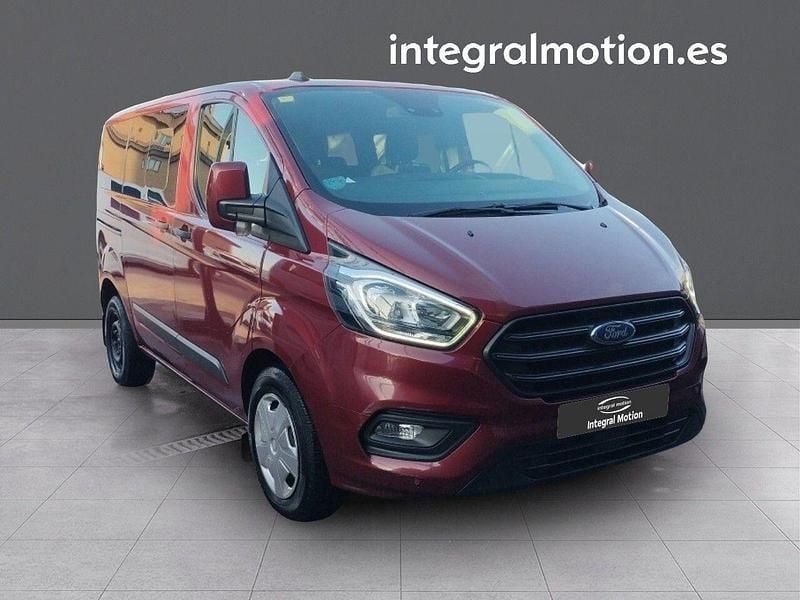 Usado Ford Transit Custom Trend 128 CV (94 kW) 2022 Rojo Familiar