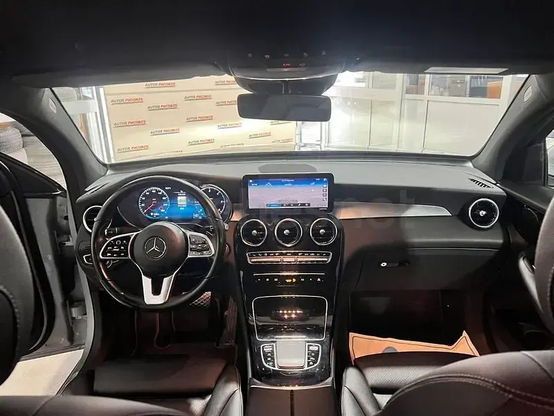 Usado Mercedes GLC200 163 CV (119 kW) 2021 Gris / plata SUV