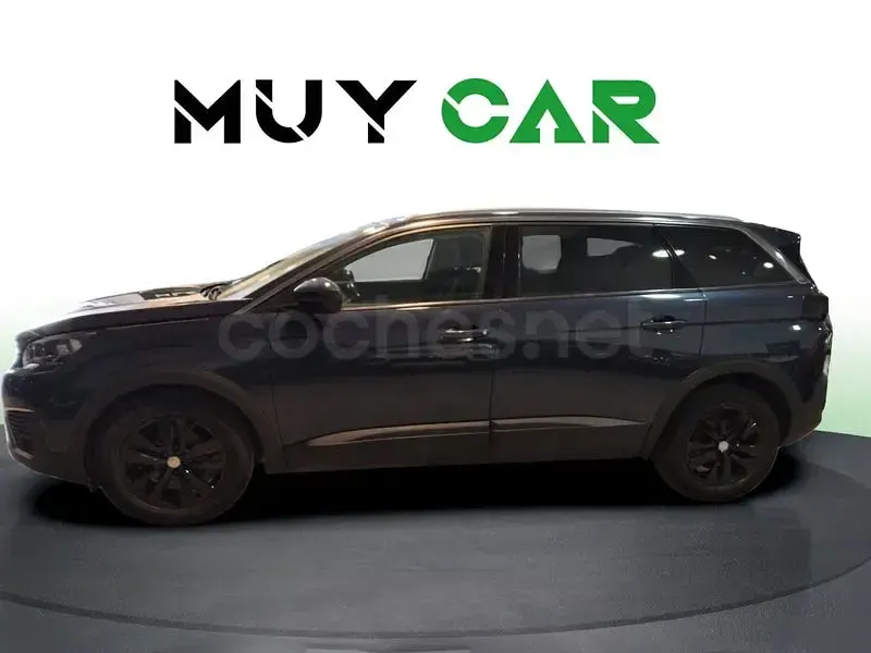 Usado Peugeot 5008 Active 130 CV (95 kW) 2018 Azul SUV