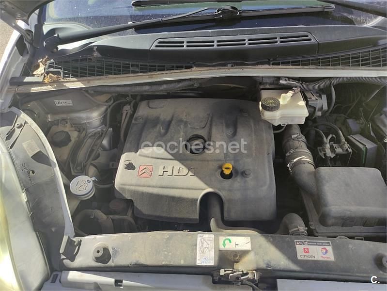 Gris / plata Usado 2005 Citroën Xsara Picasso Exclusive Monovolumen | 2200 € (Precio justo) - Imagen 1/4