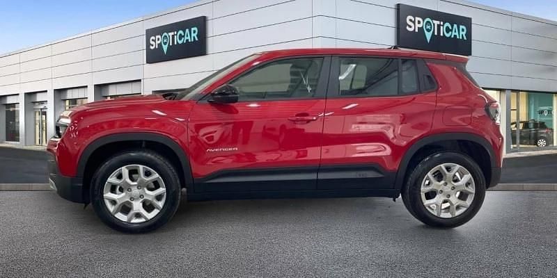 Usado Jeep Avenger Altitude 101 CV (74 kW) 2024 Rojo SUV