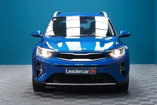 Usado Kia Stonic 101 CV (74 kW) 2022 Azul SUV