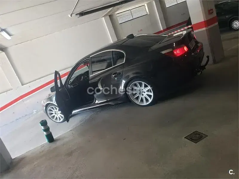 Usado BMW 520 163 CV (119 kW) 2006 Negro Berlina