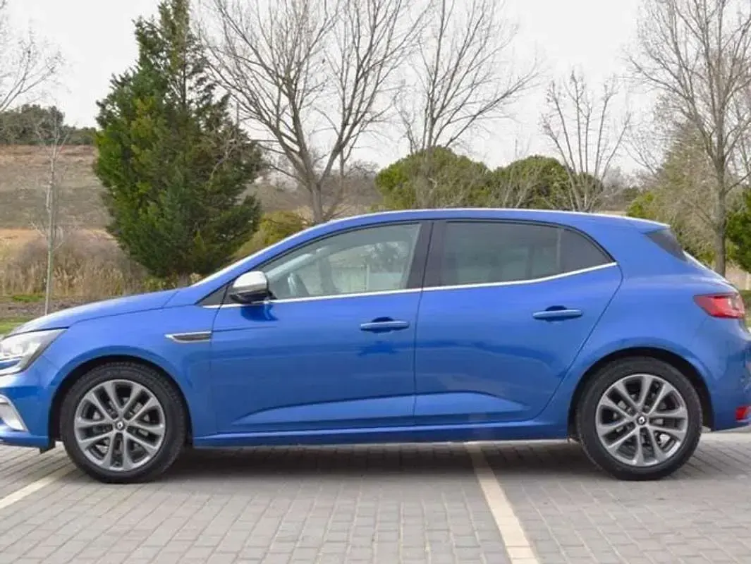 Usado Renault Mégane GT Line GT-Line 140 CV (102 kW) 2018 Azul Utilitario