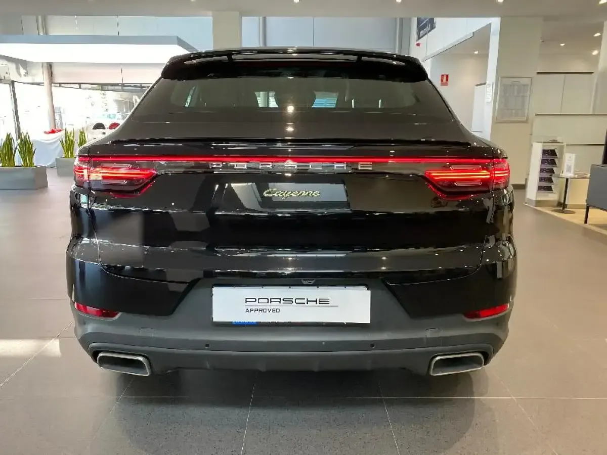 Usado Porsche Cayenne E-Hybrid Coupe 462 CV (339 kW) 2021 Negro SUV