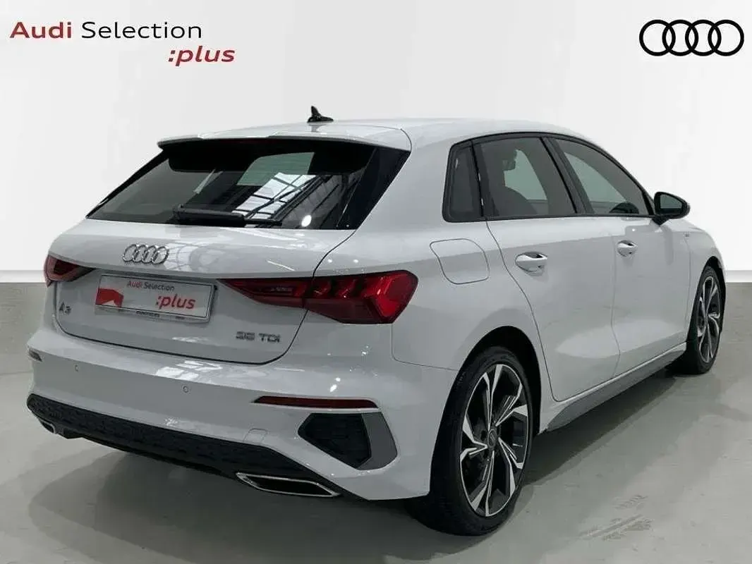 Usado Audi A3 Sportback S-Line 150 CV (110 kW) 2023 Blanco Utilitario