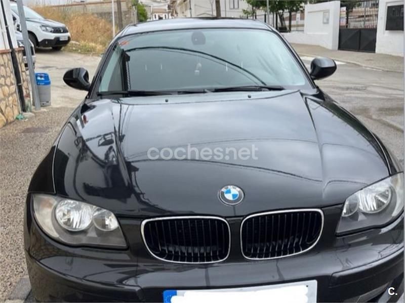 Negro Usado 2010 BMW 118 Utilitario | 7999 € (Precio justo) - Imagen 1/4