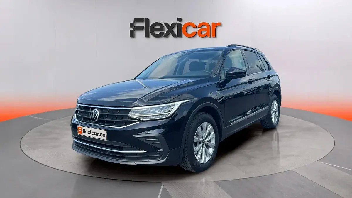 Usado VW Tiguan Life 150 CV (110 kW) 2021 Negro SUV